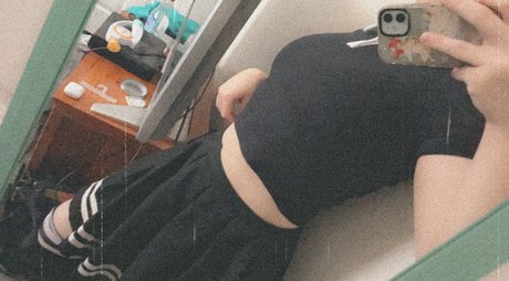 Naakte gelekte OnlyFans-foto van Olivia 