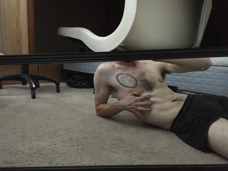 Naakte gelekte OnlyFans-foto van Fiig