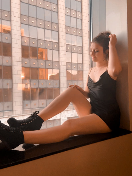 Naakte gelekte OnlyFans-foto van Ashley