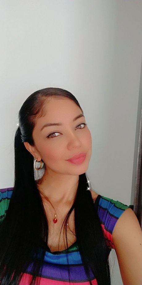 Naakte gelekte OnlyFans-foto van Vanessa Alcalde