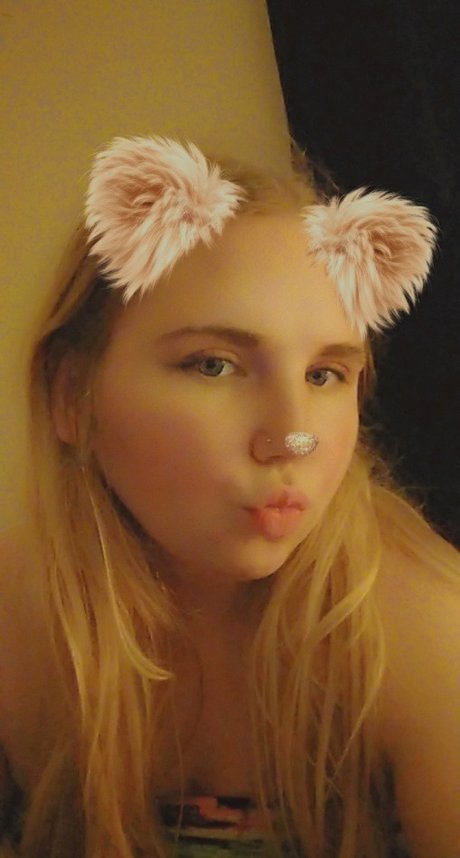 Naakte gelekte OnlyFans-foto van Kenzie Rodriguez