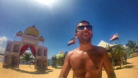Naakte gelekte OnlyFans-foto van Daniel Faria
