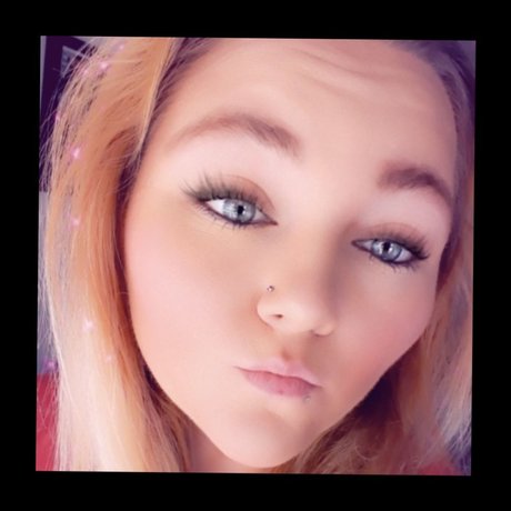 Naakte gelekte OnlyFans-foto van Calibaby