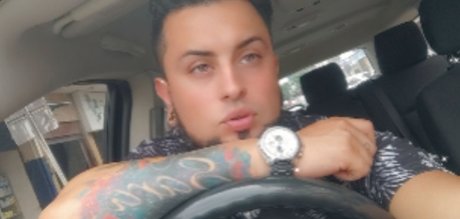 Naakte gelekte OnlyFans-foto van David 