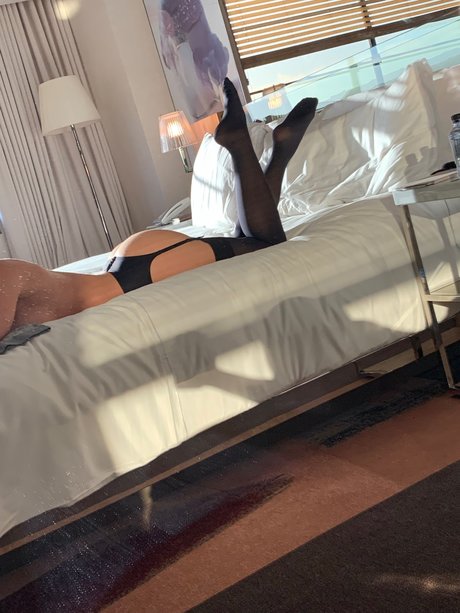 Naakte gelekte OnlyFans-foto van Natasha