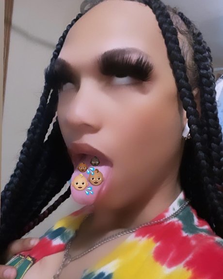 Naakte gelekte OnlyFans-foto van Misswetmouthh