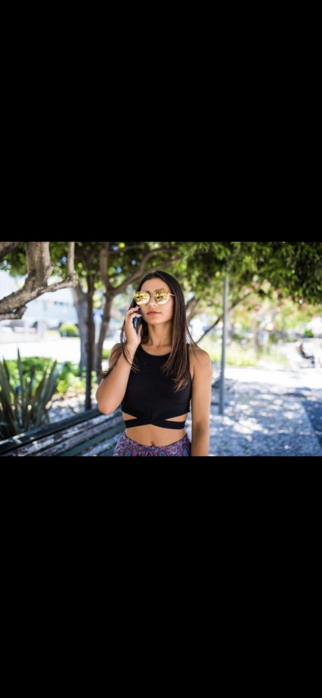 Naakte gelekte OnlyFans-foto van Latina Linda