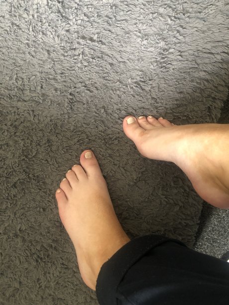 Naakte gelekte OnlyFans-foto van Natashas Foot Dreams