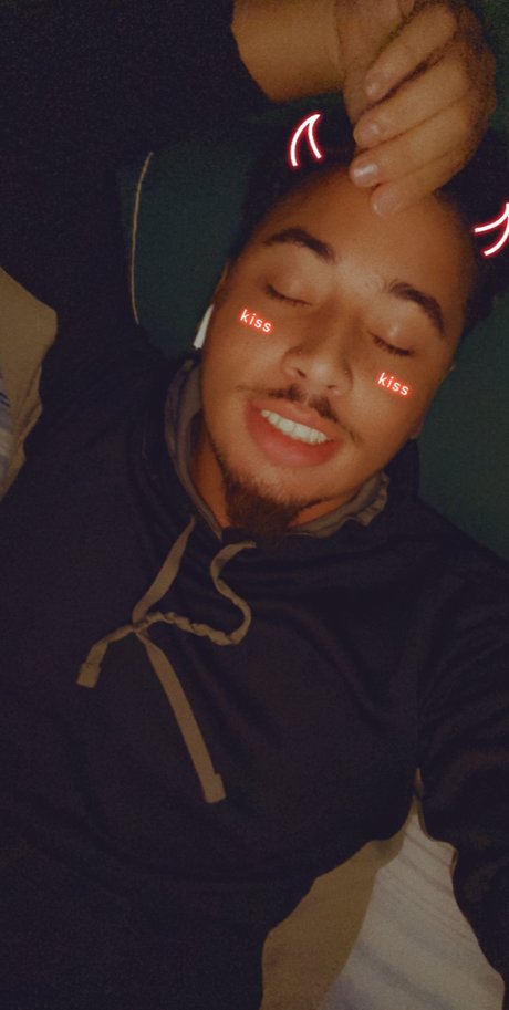 Naakte gelekte OnlyFans-foto van Joeytyler34gmailcom