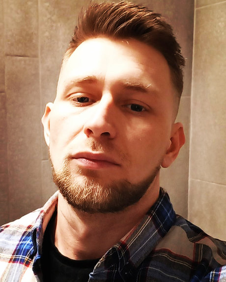 Naakte gelekte OnlyFans-foto van Vlad