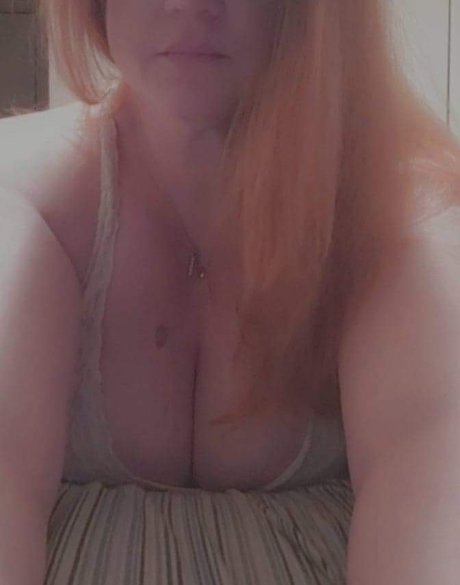 Naakte gelekte OnlyFans-foto van Queenbmama