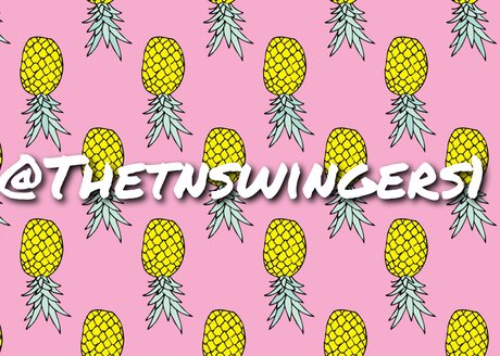 Naakte gelekte OnlyFans-foto van Thetnswingers1
