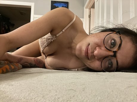Naakte gelekte OnlyFans-foto van Jade