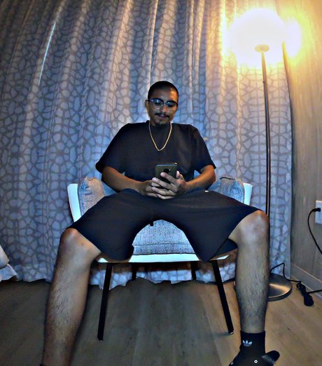 Naakte gelekte OnlyFans-foto van Suave93