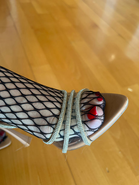 Naakte gelekte OnlyFans-foto van Kathy Dor