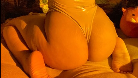 Naakte gelekte OnlyFans-foto van Creambb Free 
