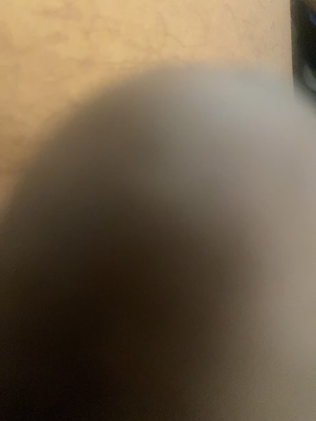 Naakte gelekte OnlyFans-foto van Dhoncho