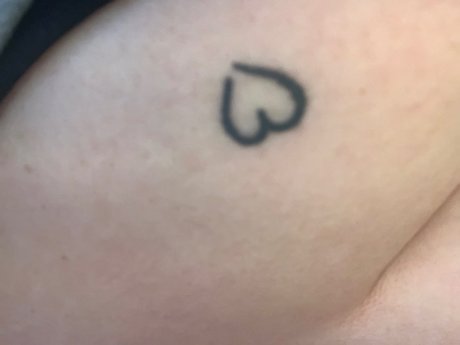 Naakte gelekte OnlyFans-foto van Khoochie