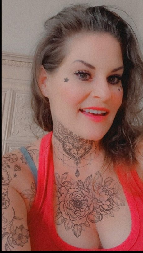 Naakte gelekte OnlyFans-foto van Real Psychic