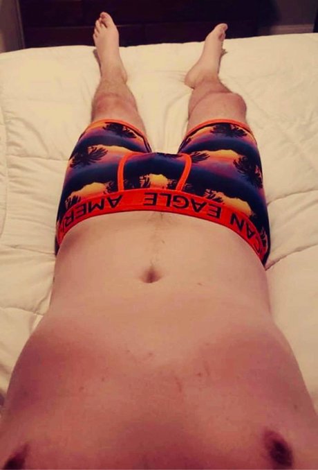 Naakte gelekte OnlyFans-foto van Ryan Sumner