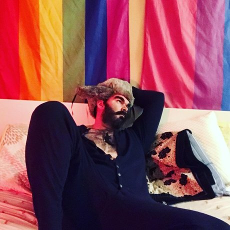 Naakte gelekte OnlyFans-foto van Deedee