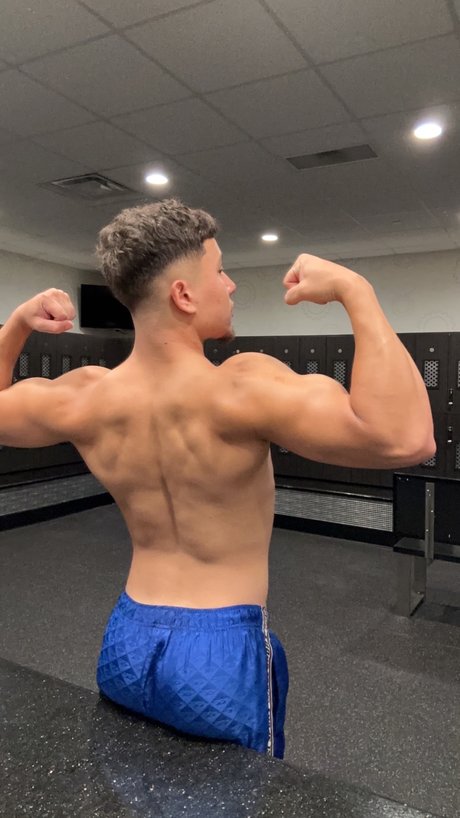 Naakte gelekte OnlyFans-foto van Jett Rodriguez