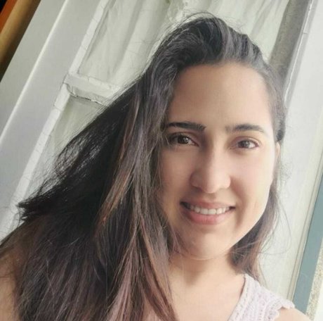 Naakte gelekte OnlyFans-foto van Merypereira