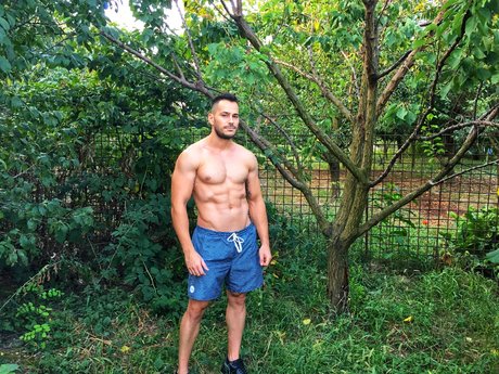 Naakte gelekte OnlyFans-foto van Sexy Muscle