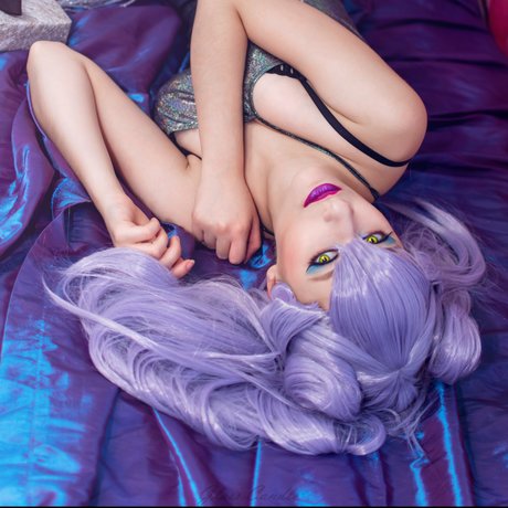 Naakte gelekte OnlyFans-foto van Glass Candle Cosplay