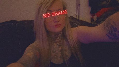 Naakte gelekte OnlyFans-foto van Shadow