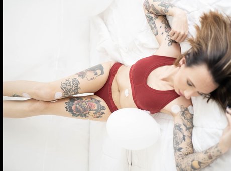 Naakte gelekte OnlyFans-foto van Tayla