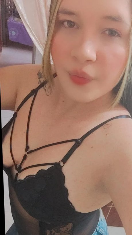 Naakte gelekte OnlyFans-foto van Geraldine Cardona