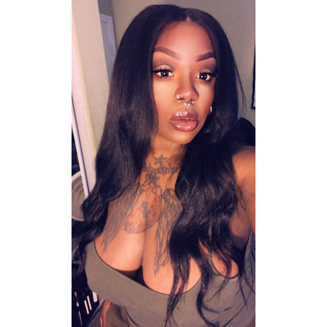 Naakte gelekte OnlyFans-foto van Freebird