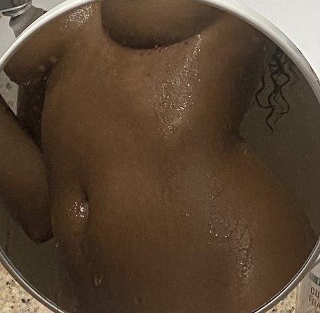 Naakte gelekte OnlyFans-foto van Piper