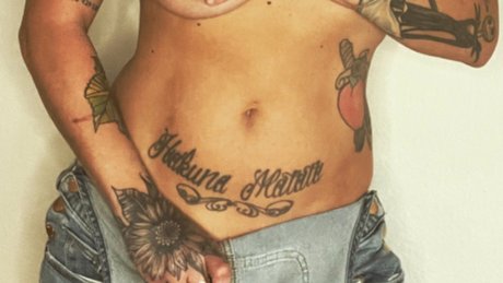 Naakte gelekte OnlyFans-foto van Jethie