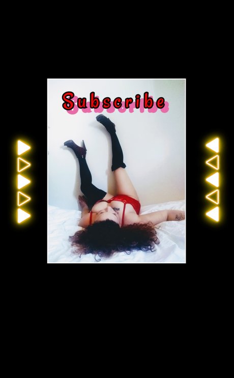 Naakte gelekte OnlyFans-foto van Yes Mistress