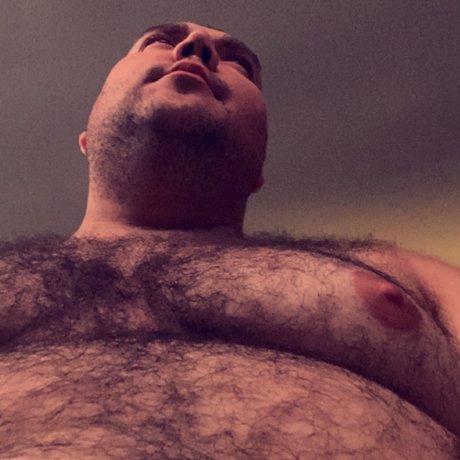 Naakte gelekte OnlyFans-foto van Thicky Minaj