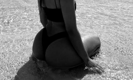 Naakte gelekte OnlyFans-foto van Ana Lu