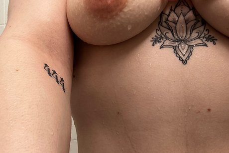 Naakte gelekte OnlyFans-foto van Jordan