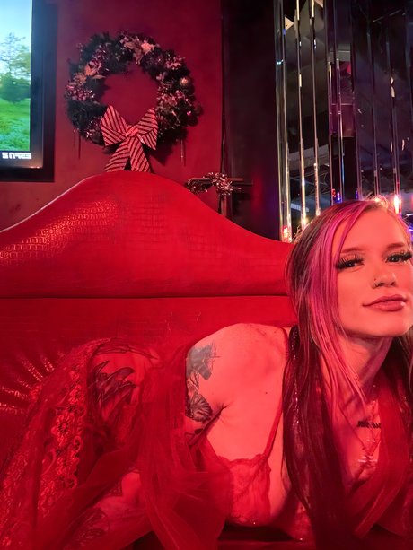 Naakte gelekte OnlyFans-foto van Sunshinemay