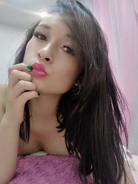 Naakte gelekte OnlyFans-foto van Vannamin