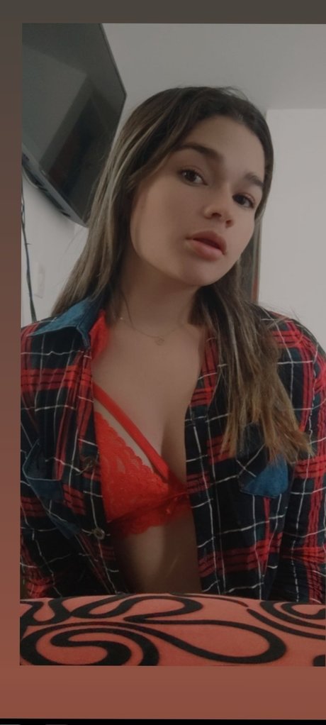 Naakte gelekte OnlyFans-foto van Maimolares