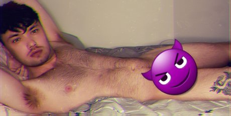 Naakte gelekte OnlyFans-foto van Conrad Lee 