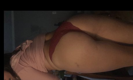 Naakte gelekte OnlyFans-foto van Mistress A