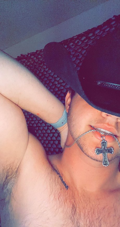Naakte gelekte OnlyFans-foto van Wyatt
