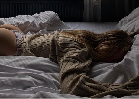 Naakte gelekte OnlyFans-foto van Alena Barhalenko