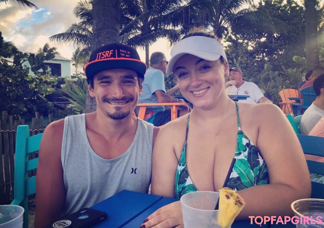 Naakte gelekte OnlyFans-foto van Tiffany Cappotelli #1132