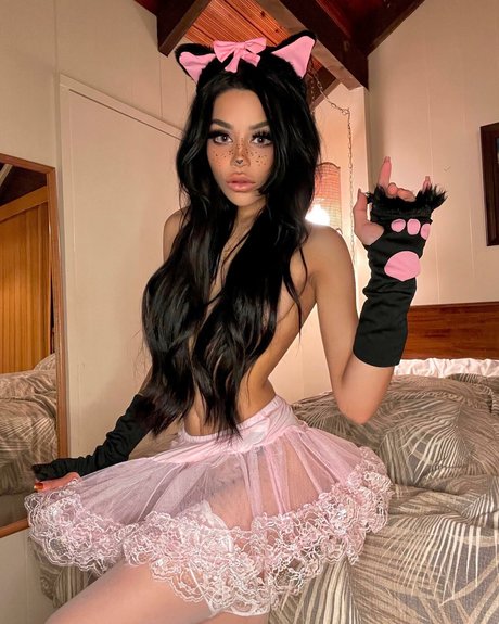 Naakte gelekte OnlyFans-foto van Hannah Jo