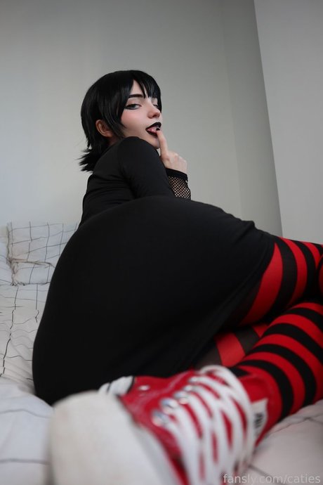 Naakte gelekte OnlyFans-foto van Catiescos