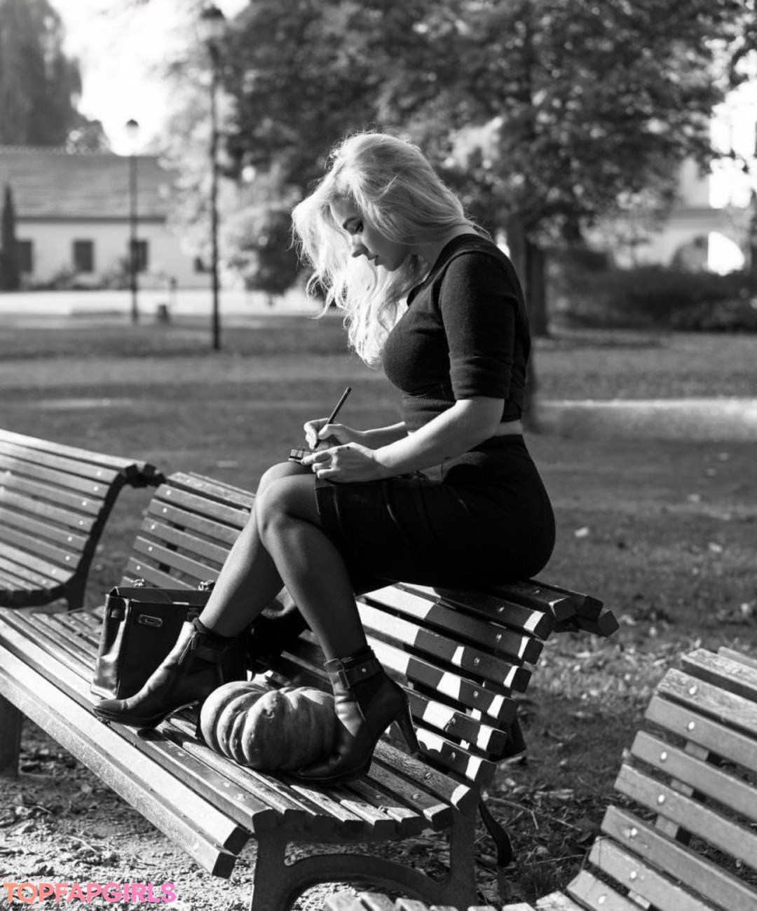 Naakte gelekte OnlyFans-foto van Neringa Kriziute #1442